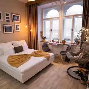 comfy-vip-studio-in-the-center-with-netflix.brnohotels.org/